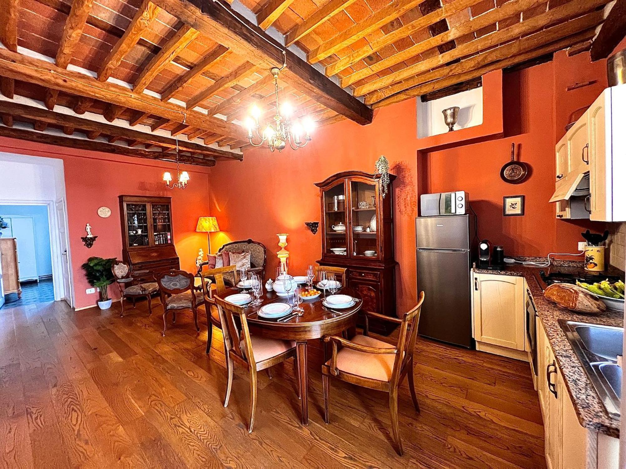 Appartamento Casa Florian Lucca Esterno foto